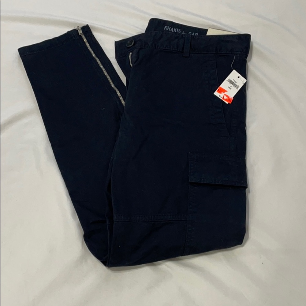 Women’s Gap Khaki Pants